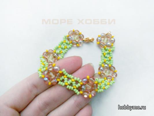 Легкий браслет с цветами (Плетение бисером для начинающих) Легкий браслет с цветами (Плетение бисером для начинающих)